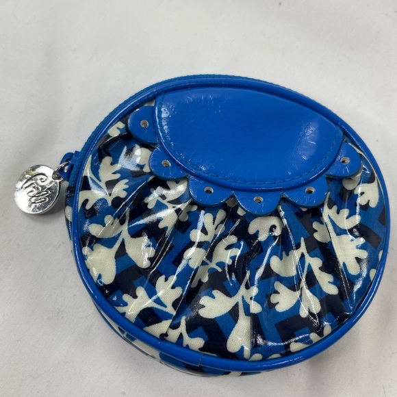 Vera Bradley Frill Blue and White Coin Pouch - Picture 4 of 7